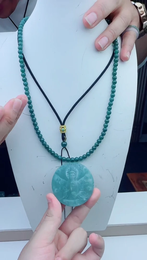 颈饰未镶嵌翡翠多样性发其一