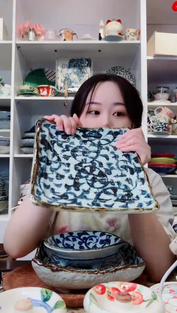 陶瓷章鱼唐草方型盘21cm