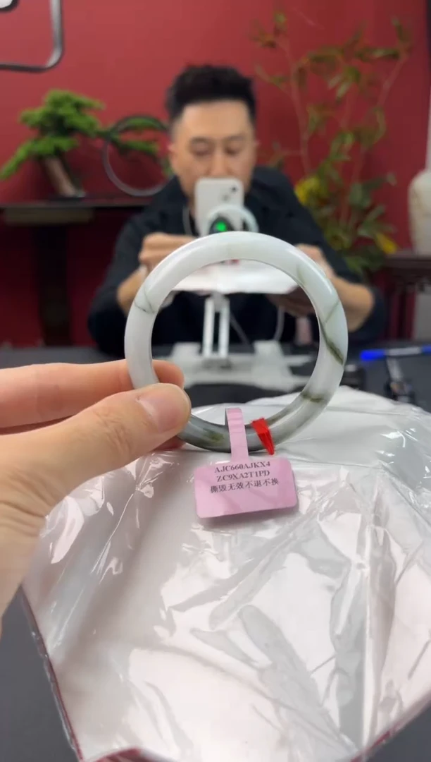 未镶嵌手镯翡翠6