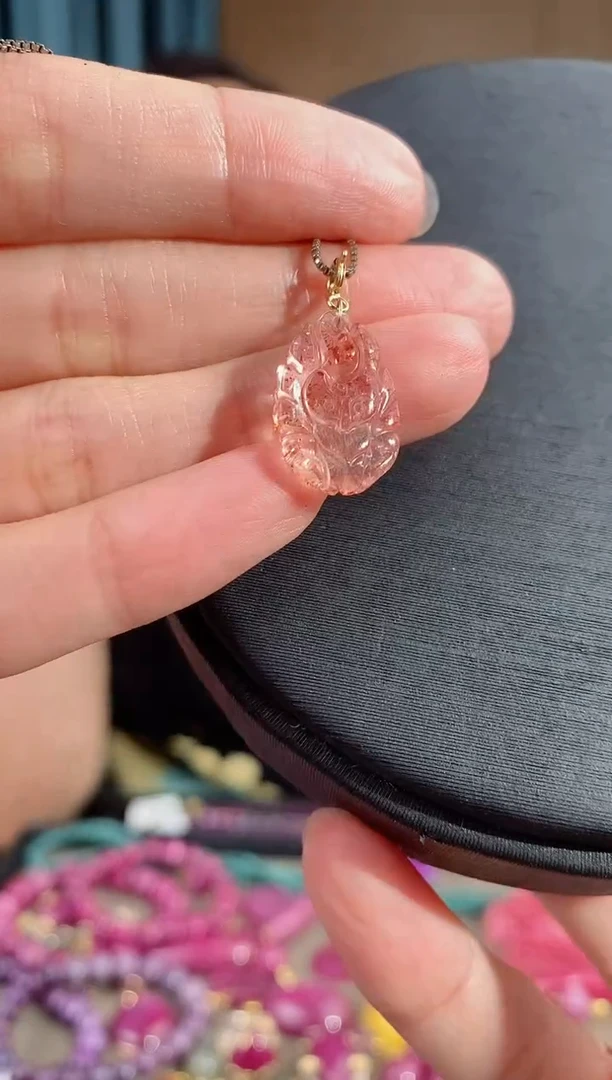 18K金镶嵌吊坠(不含链)水晶294金草莓