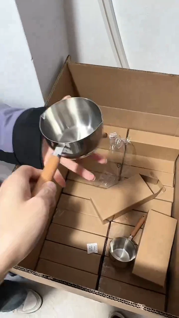 【闪购商品】瓷片200ml不锈钢泼油小锅