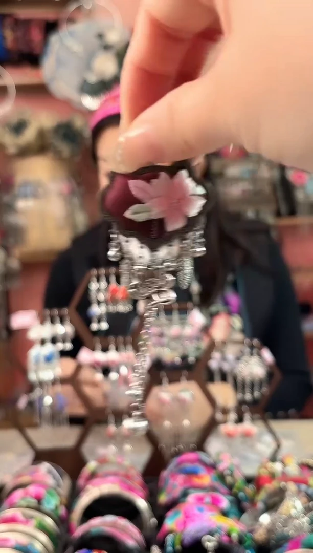 艺枝独绣手工饰品60