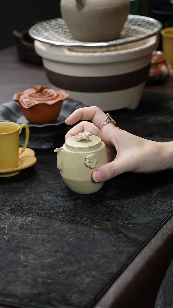 九隐茶器本山段宝瓶