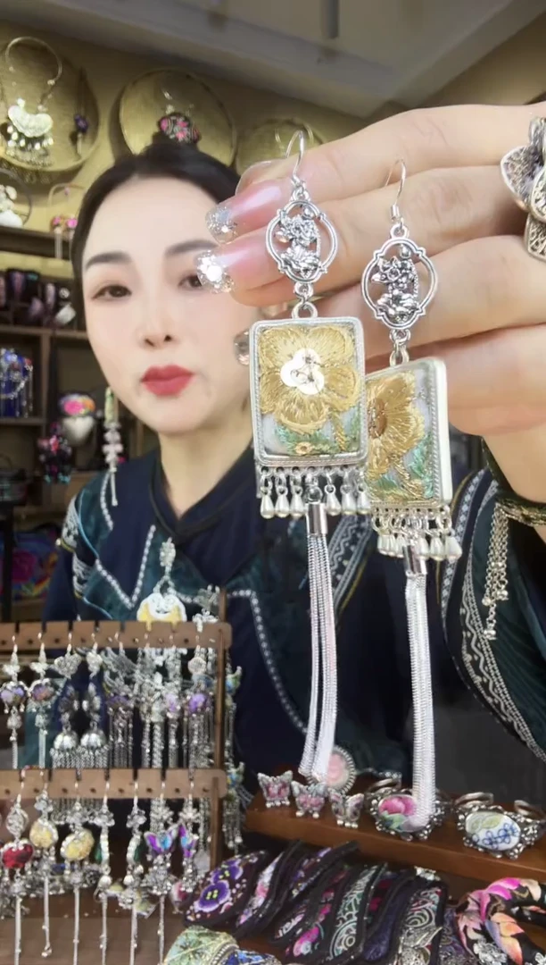 刺绣非遗刺绣民族风饰品