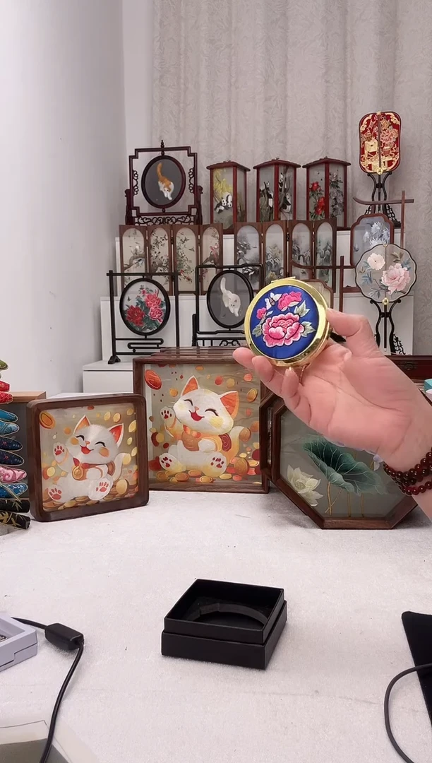 扇子苏绣作品手工首饰盒