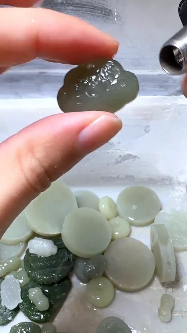 颈饰未镶嵌和田玉平安锁-多样性发货