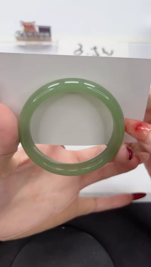 【闪购商品】石英质玉手镯未镶嵌A288-55.6