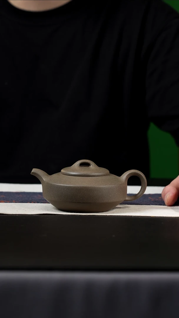 茶壶紫砂青段曼生扁石，220cc