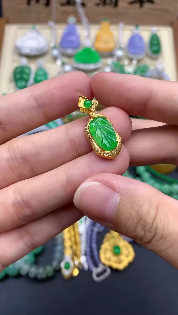 翡翠18K金镶嵌颈饰315-春日珠宝