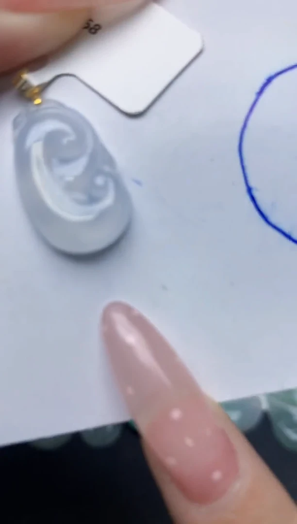 翡翠18K金镶嵌颈饰天然翡翠A货