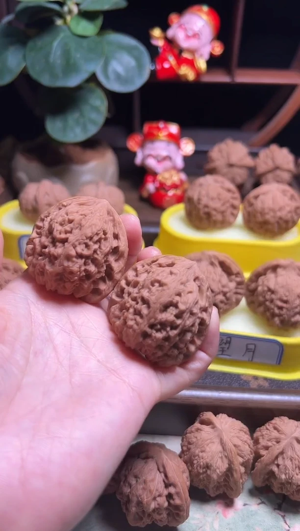把件文玩核桃全品南疆石 41+