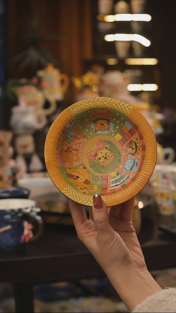 景德镇釉下彩绘设计师款式陶瓷