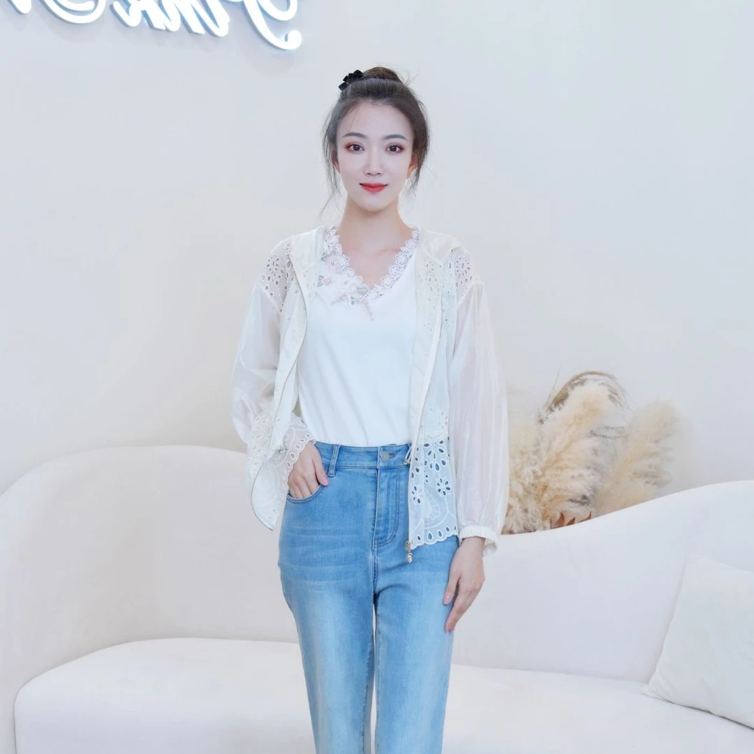 Pink Mary/粉红玛琍背心蕾丝白色休闲百搭薄款女士时尚PMDOS1706