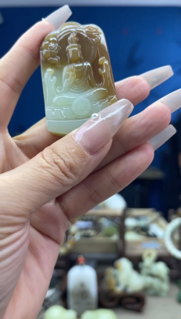 和田玉未镶嵌颈饰1