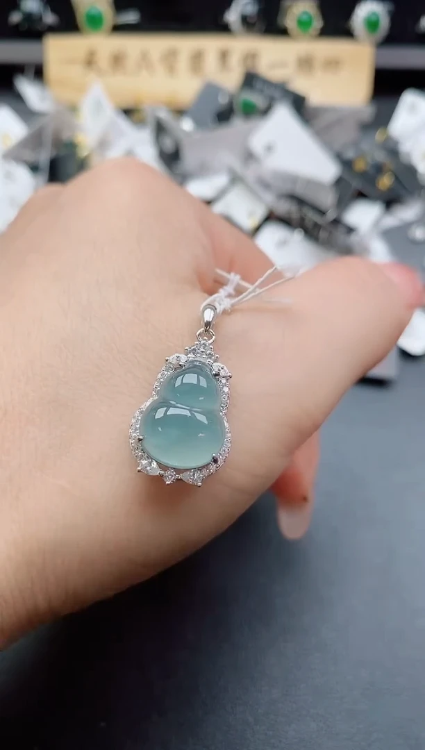 吊坠(赠链)银S925镶嵌翡翠1