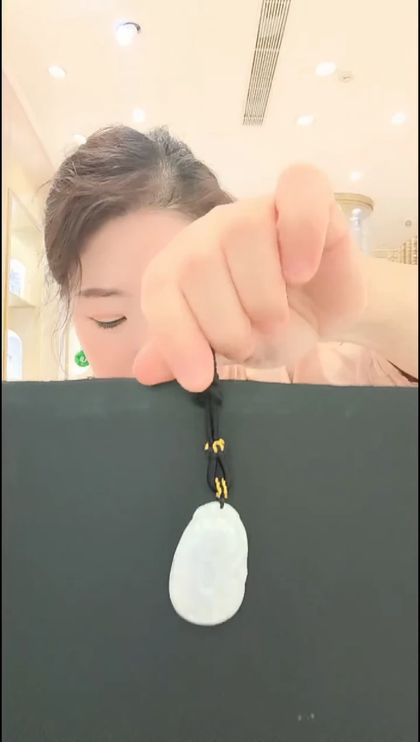 翡翠未镶嵌颈饰2如意39*24*6