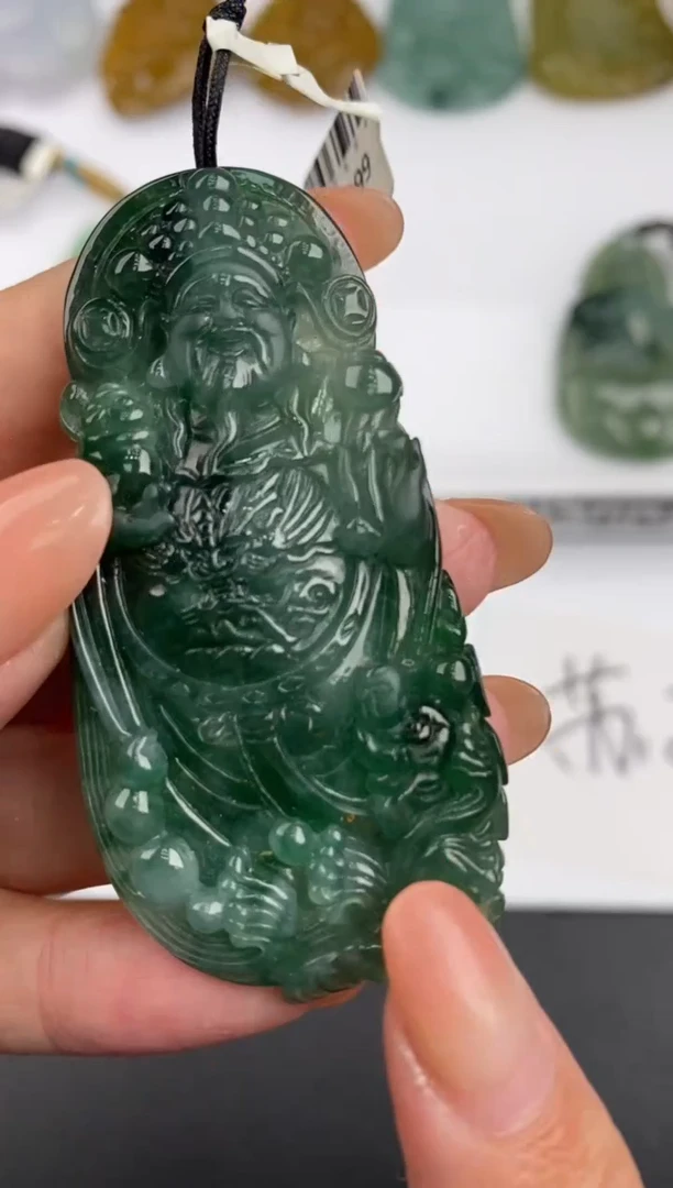 未镶嵌挂件翡翠303177   多人