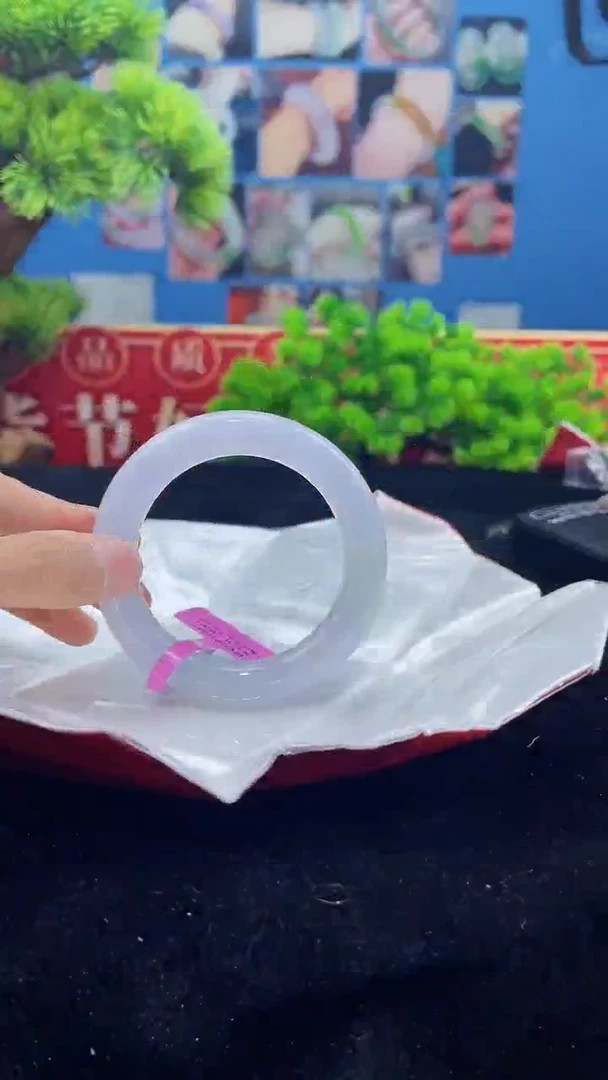 【闪购商品】翡翠手镯未镶嵌手镯7