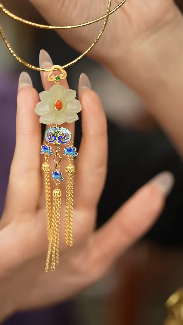 【闪购商品】和田玉吊坠(赠链)银S925镶嵌新款