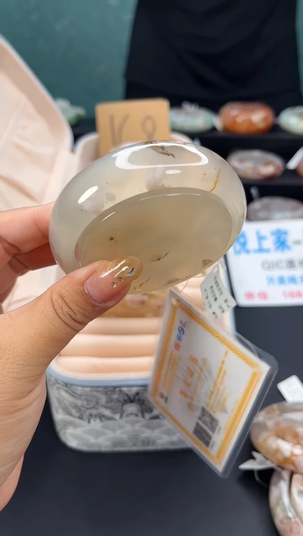 未镶嵌手镯石英质玉（58圈口）赠送镯心