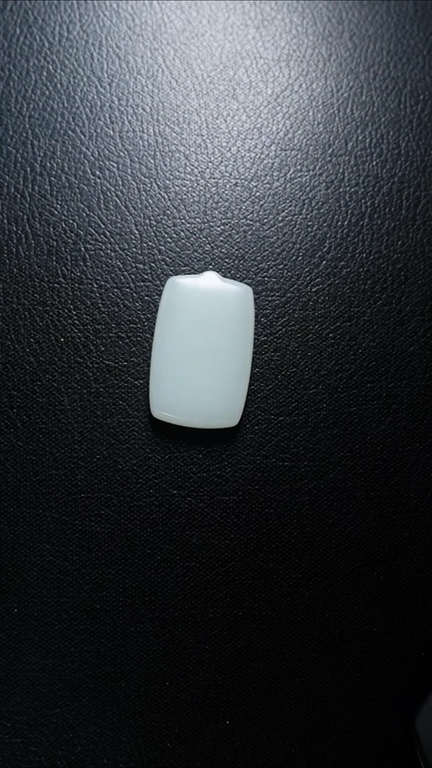 【闪购商品】和田玉颈饰未镶嵌无事牌