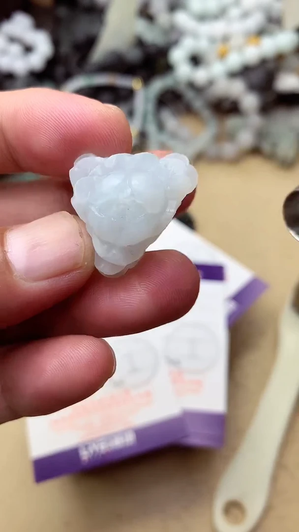 定制翡翠未镶嵌翡翠1