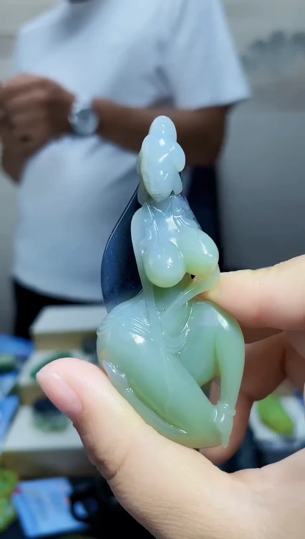 和田玉未镶嵌颈饰1