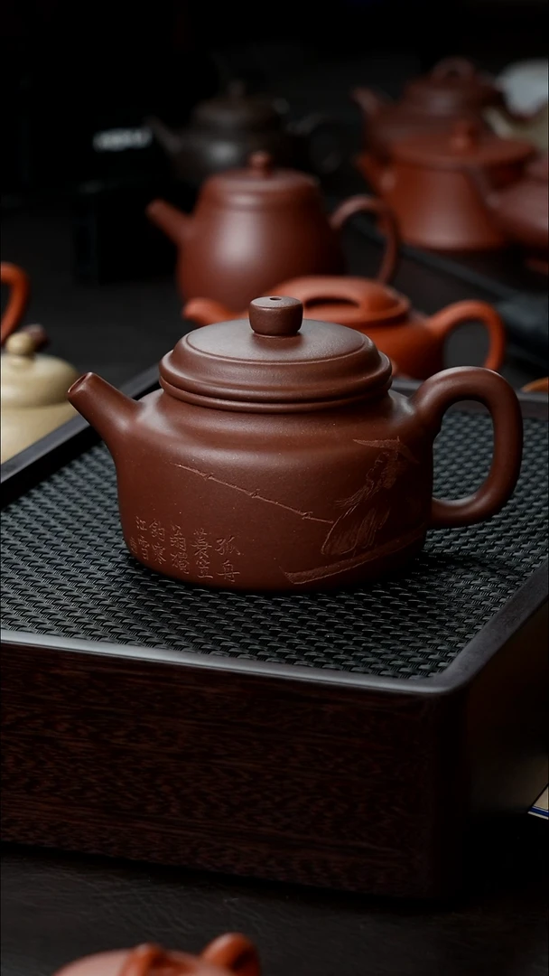 茶壶紫砂紫泥半手德中240