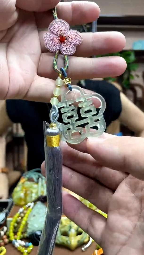 未镶嵌岫玉吊坠多样性发货发其中之一