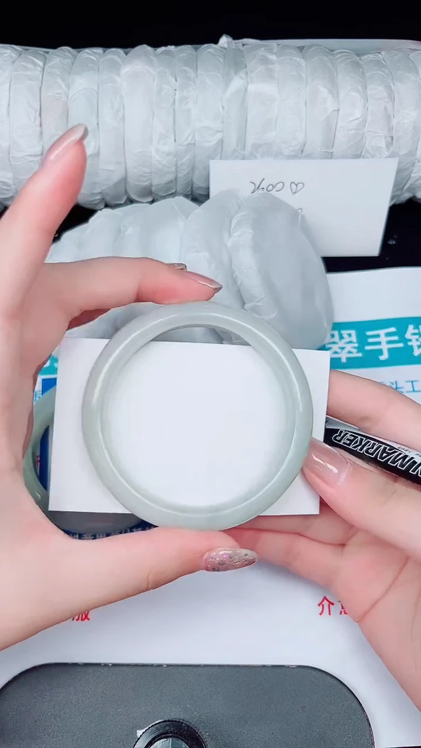 未镶嵌手镯石英质玉160-54/55