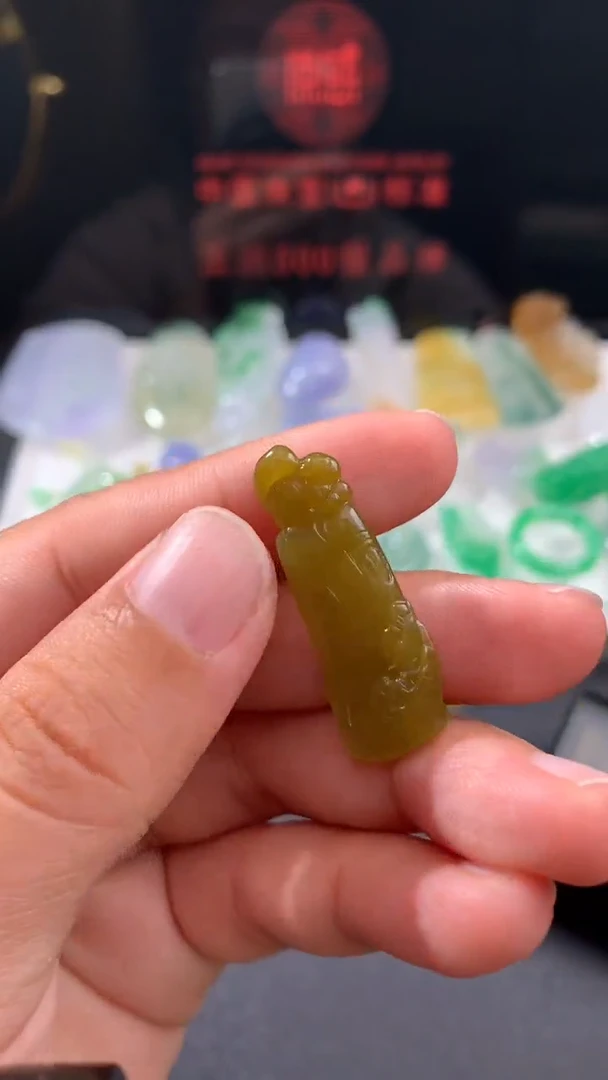 未镶嵌定制翡翠