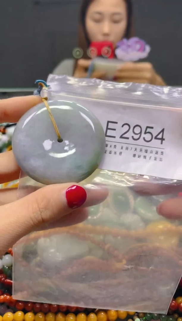 颈饰未镶嵌翡翠/E/翡翠A货，一件也是批发价