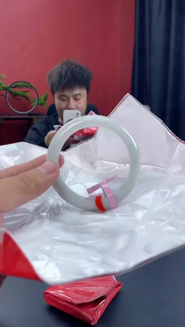 未镶嵌手镯翡翠8