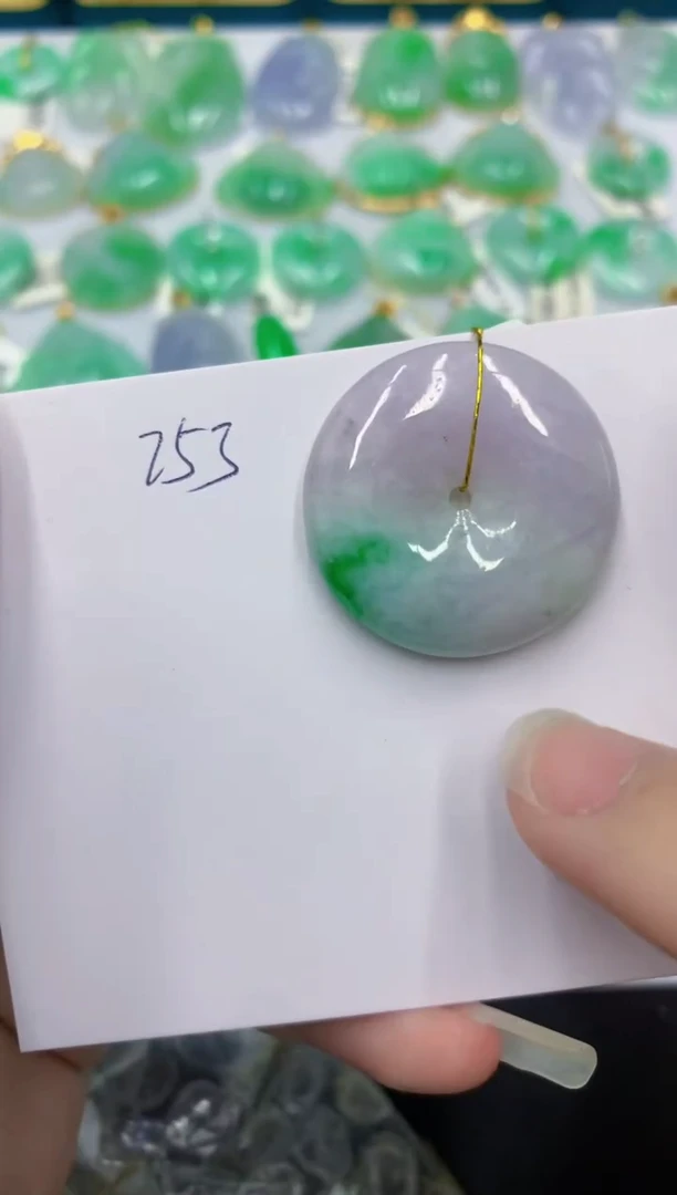 颈饰未镶嵌翡翠 翡翠