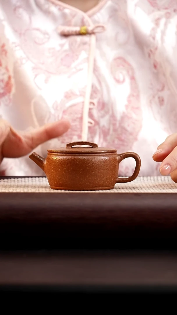 茶壶紫砂五彩段汉瓦