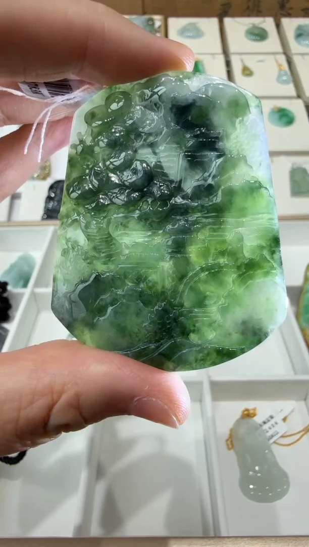 翡翠挂件未镶嵌A货翡翠多样性孤品