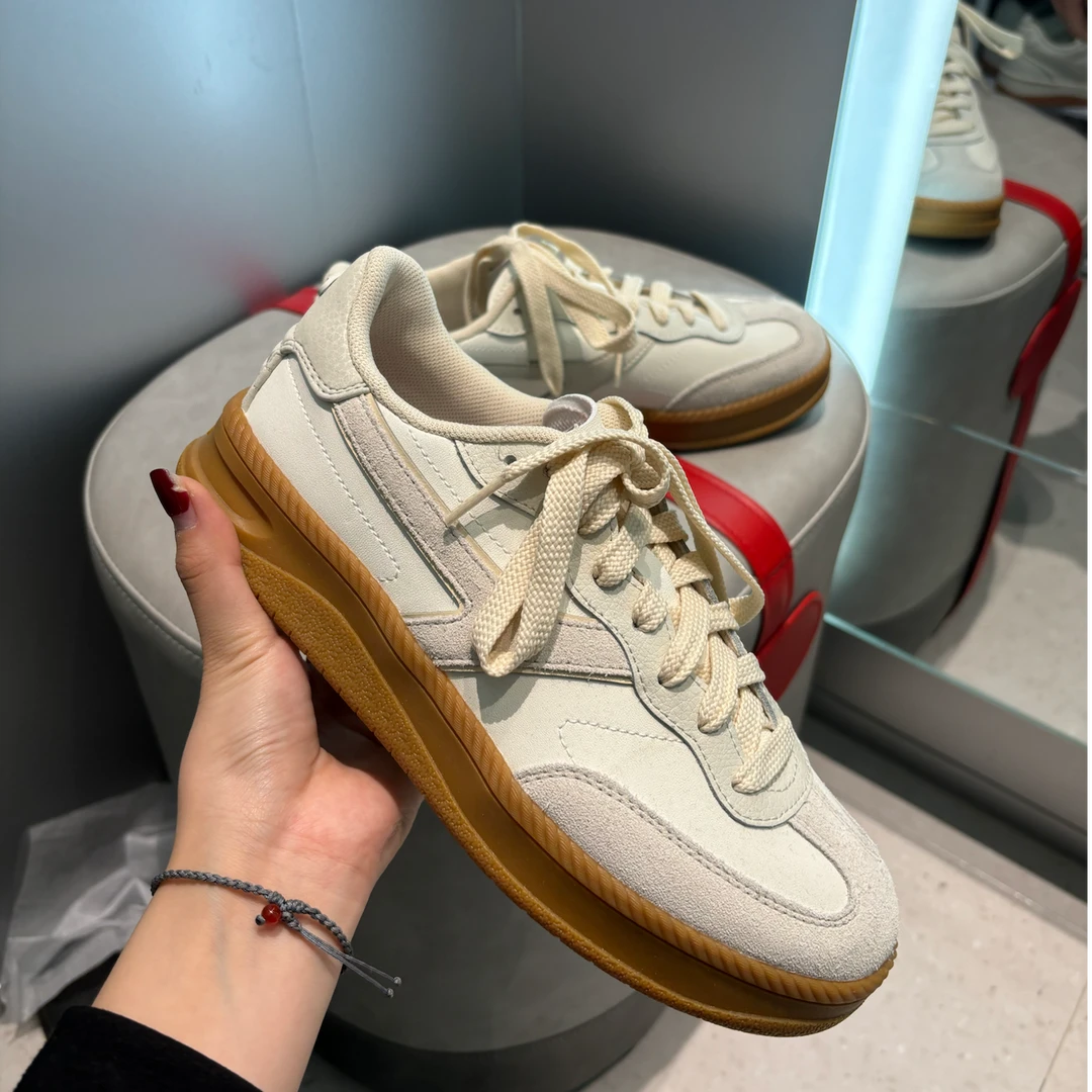 李宁女子未来感网红运动鞋2025春季休闲潮流时尚休闲板鞋AGCV028