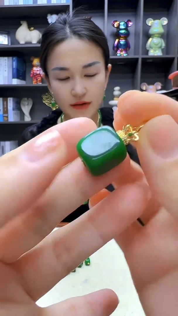 翡翠14K金镶嵌颈饰沉白diy劲饰