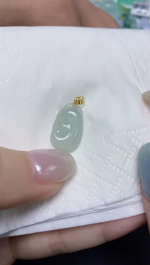 翡翠18K金镶嵌颈饰天然缅甸翡翠A货