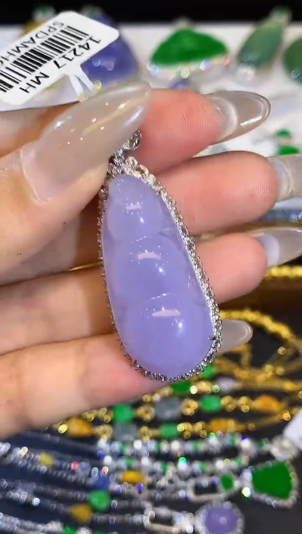 翡翠18K金镶嵌吊坠(不含链)MH多样性发其一