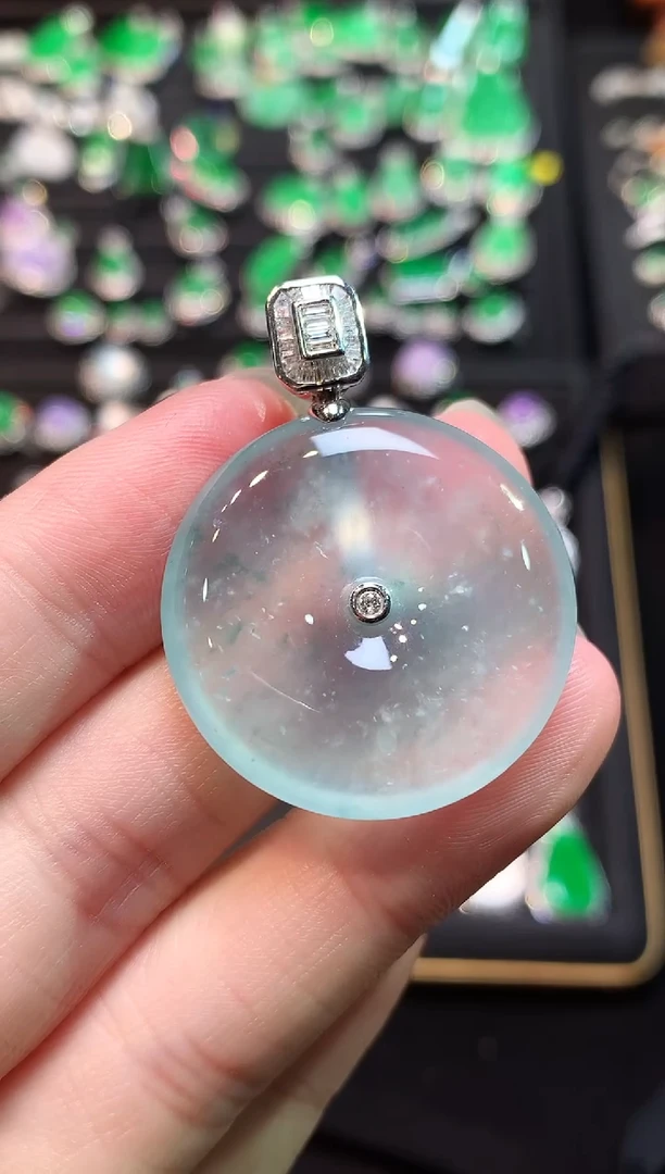 吊坠(赠链)18K金镶嵌翡翠玻璃种平安扣吊坠