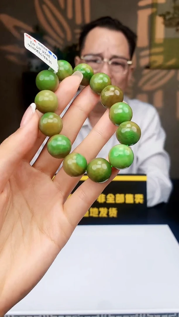 定制和田玉BOSS阳天然和田玉（拍一发一）