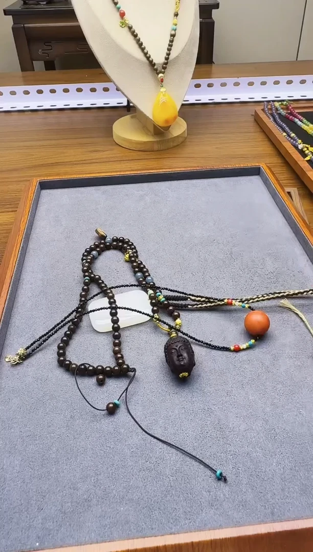 14K金镶嵌颈饰玛瑙/玉髓QY19