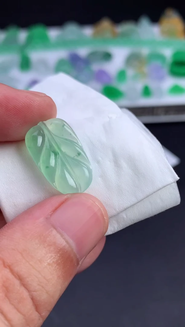 未镶嵌定制翡翠陈**妹翡翠
