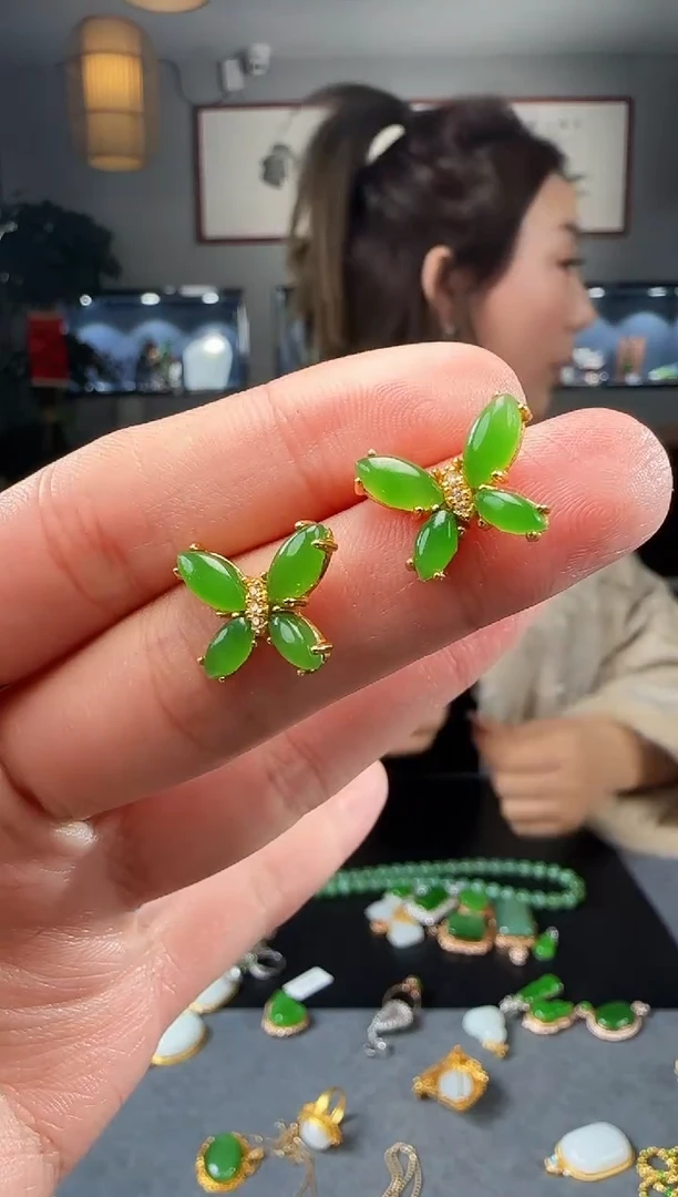 【闪购商品】和田玉耳钉银S925镶嵌1