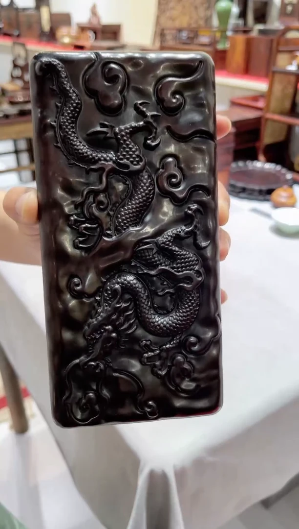 木精品木雕盒精工细作