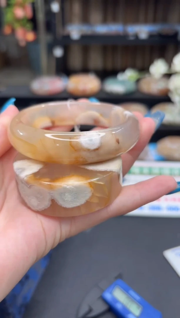 未镶嵌手镯石英质玉717(59圈赠送镯心)