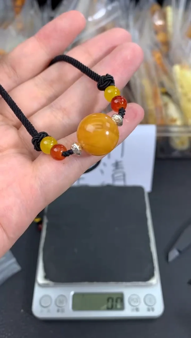 蜜蜡未镶嵌珠宝奇石25