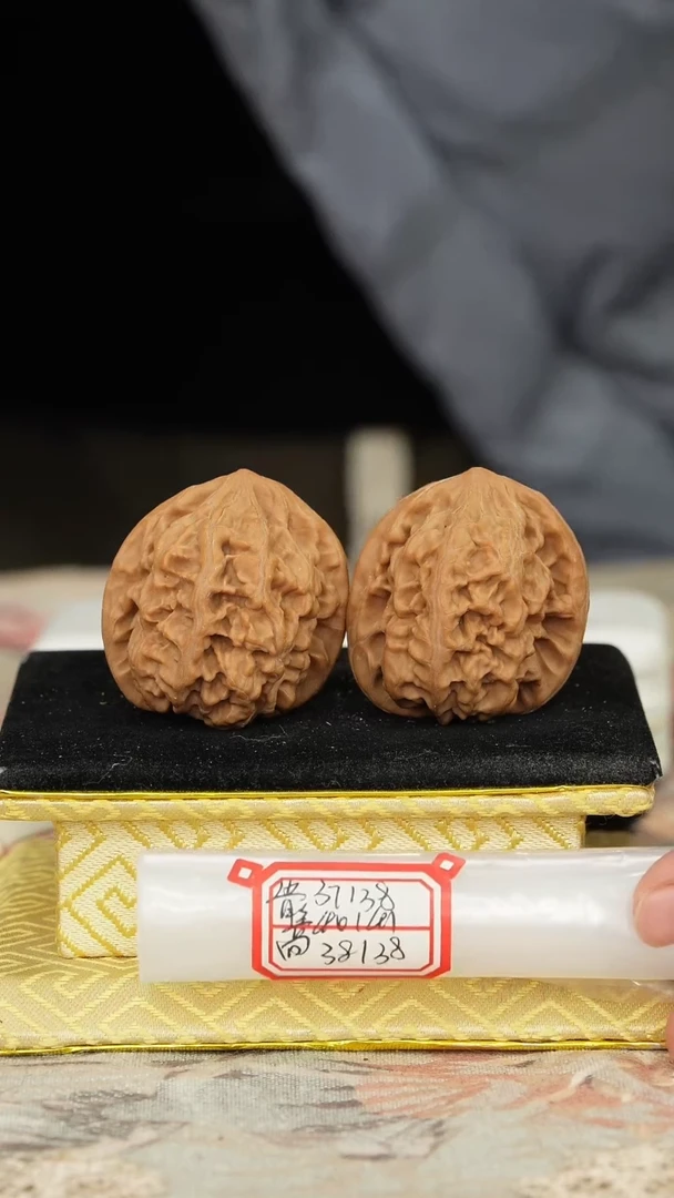 【闪购商品】文玩核桃把件马蹄