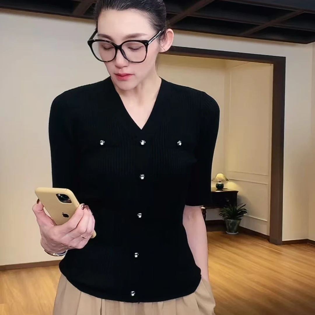 MNFK 新奥纱线 美丽诺羊毛  黑色套头中袖 CX0151